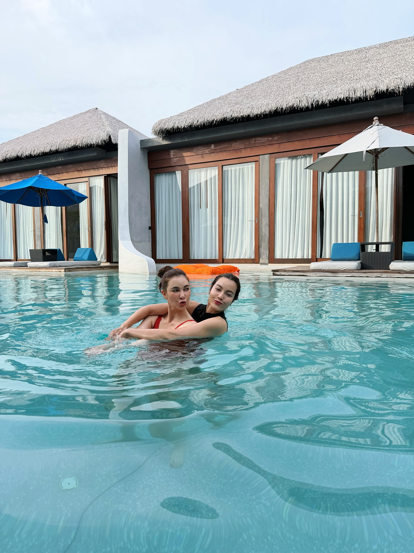 เอ๋ - มณีรัตน์ คำอ้วน