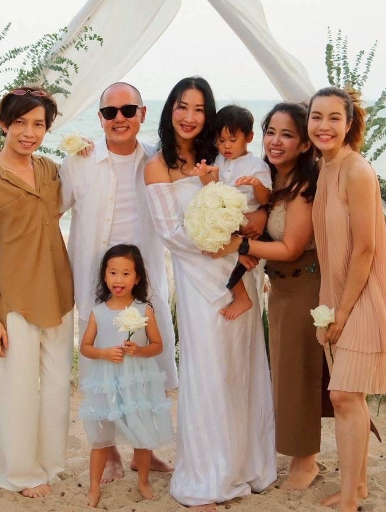 เอ๋ - มณีรัตน์ คำอ้วน