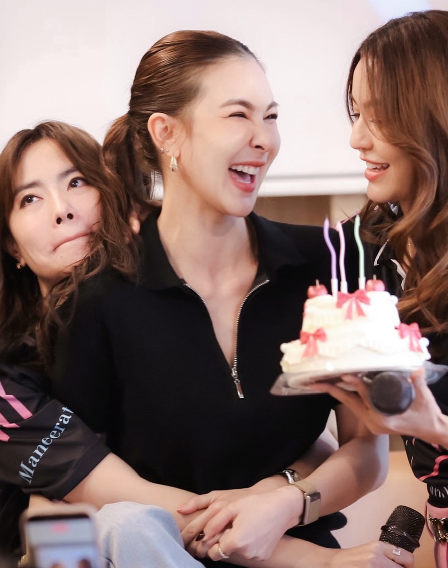 เอ๋ - มณีรัตน์ คำอ้วน