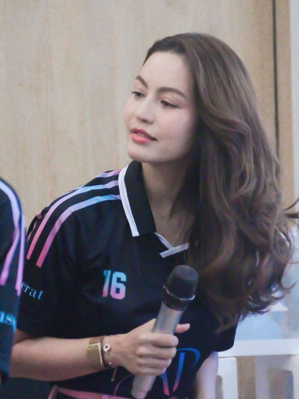 เอ๋ - มณีรัตน์ คำอ้วน