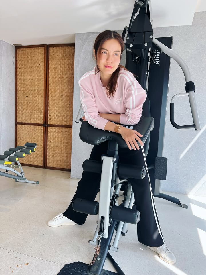 เอ๋ - มณีรัตน์ คำอ้วน