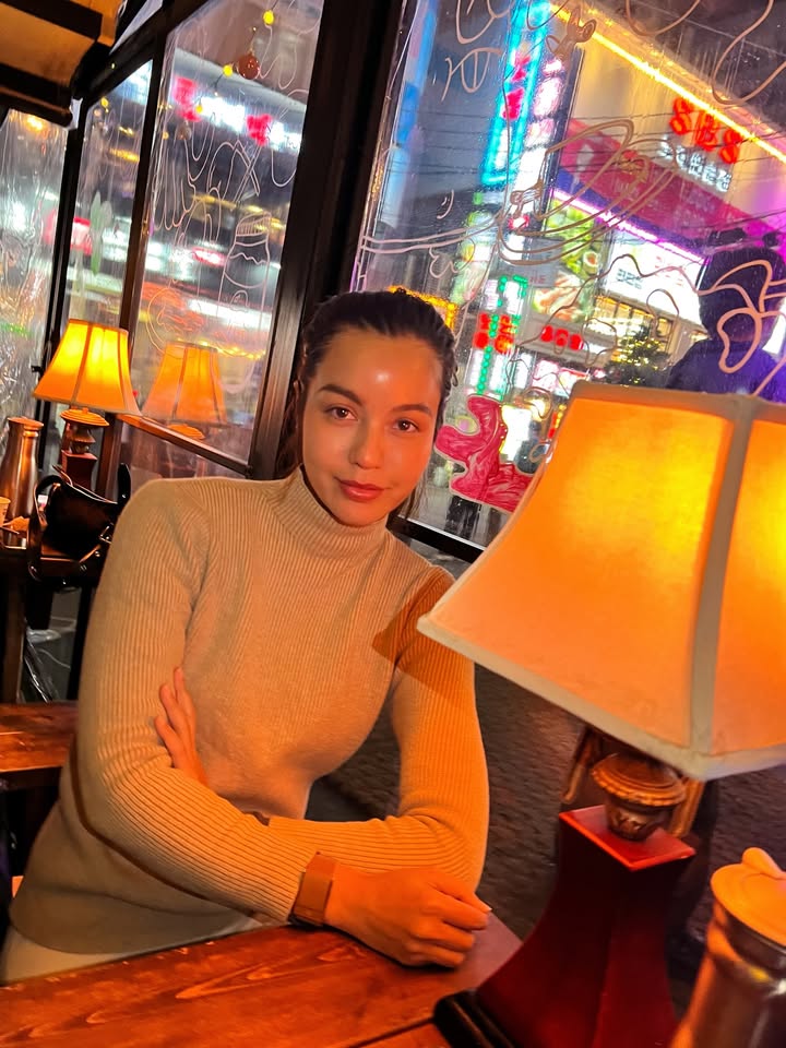 เอ๋ - มณีรัตน์ คำอ้วน