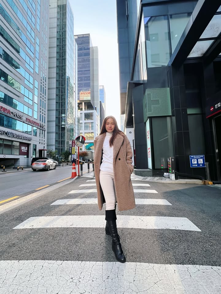 เอ๋ - มณีรัตน์ คำอ้วน