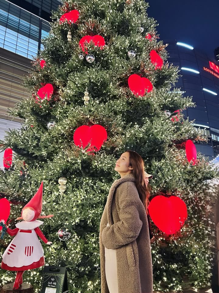 เอ๋ - มณีรัตน์ คำอ้วน