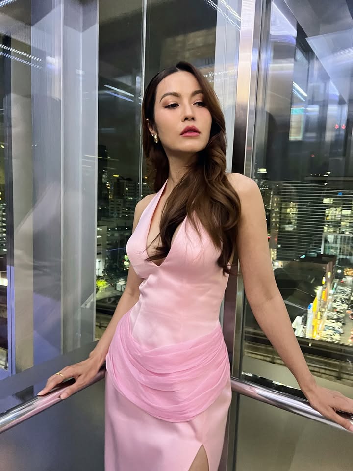 เอ๋ - มณีรัตน์ คำอ้วน