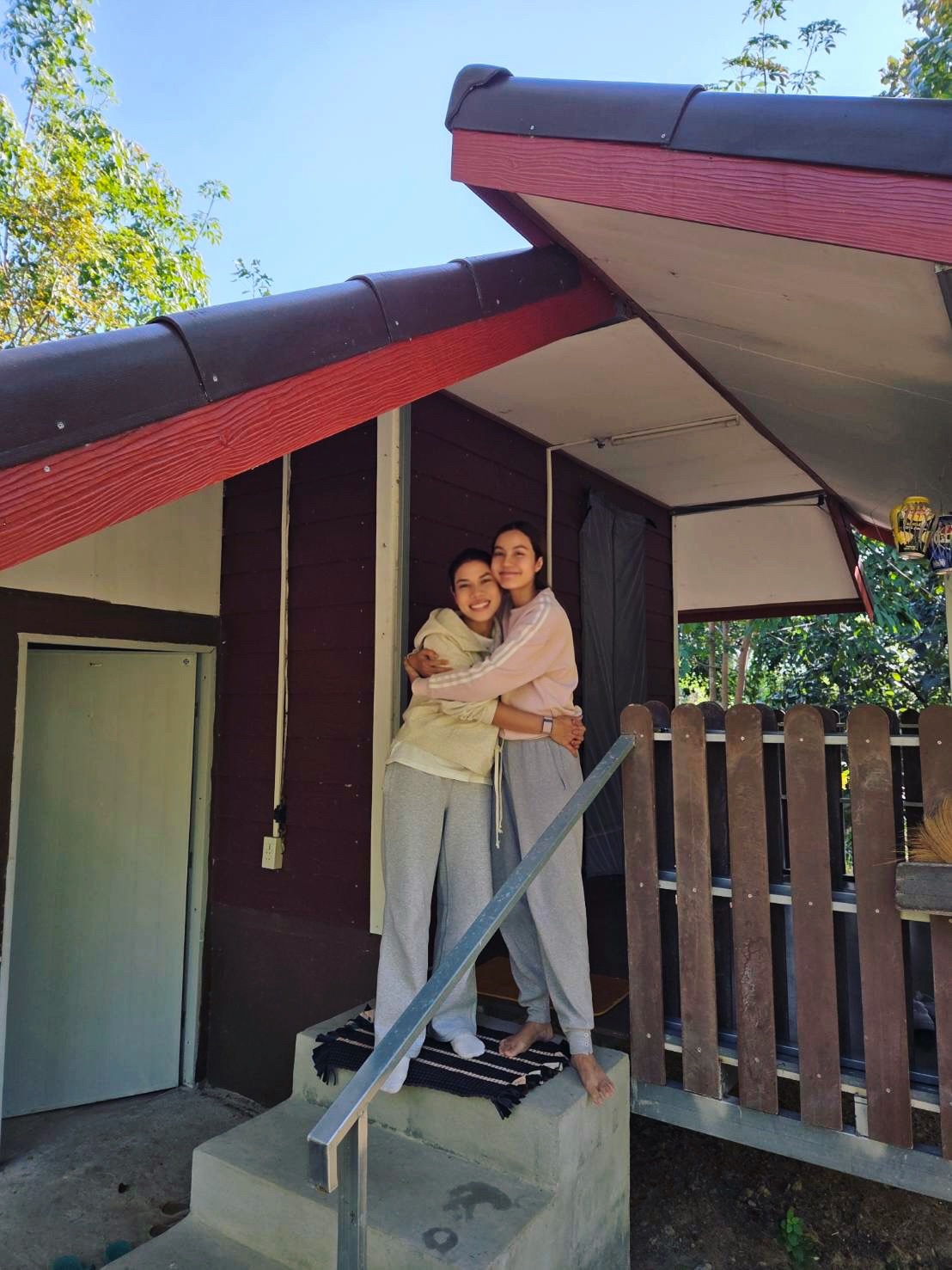 เอ๋ - มณีรัตน์ คำอ้วน