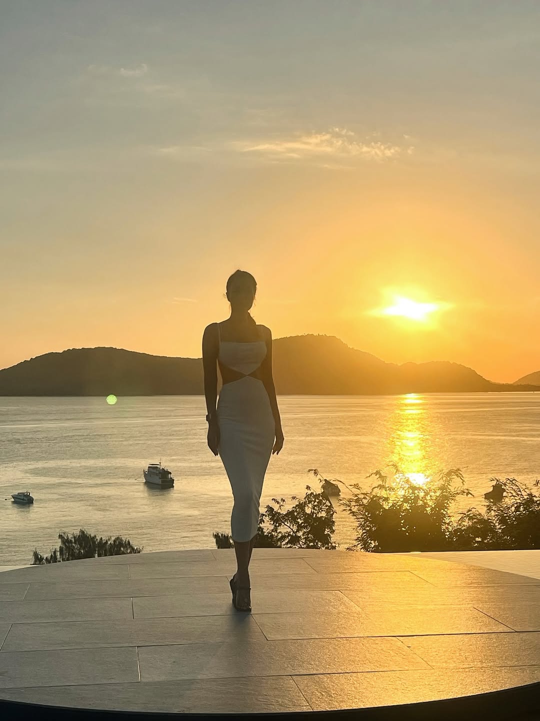 เอ๋ - มณีรัตน์ คำอ้วน