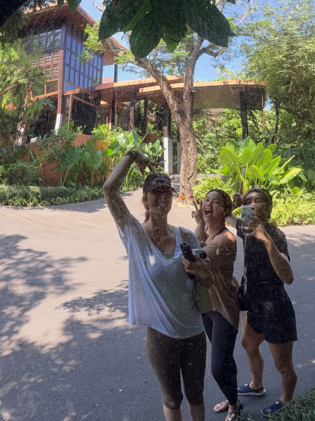 เอ๋ - มณีรัตน์ คำอ้วน