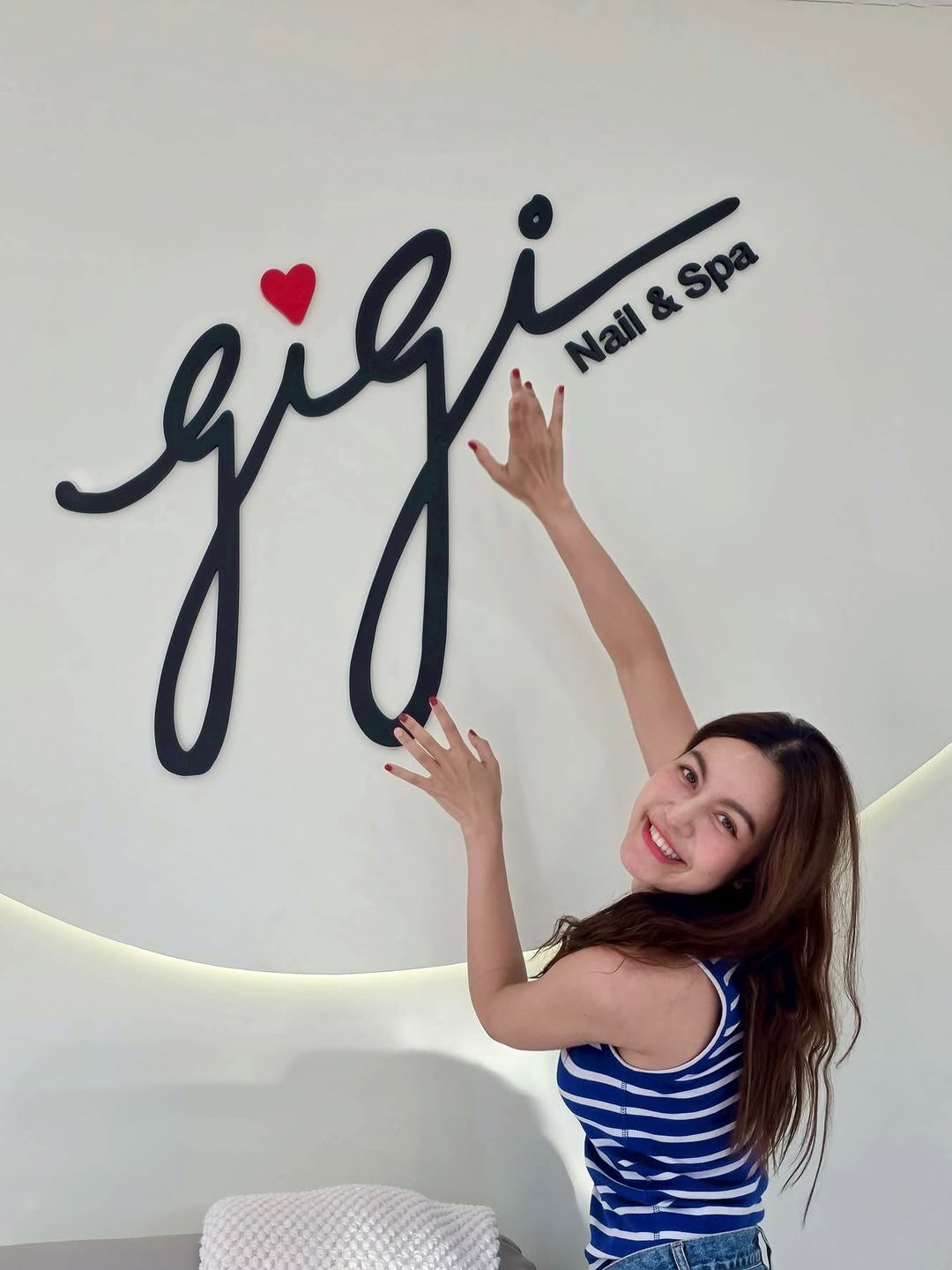 เอ๋ - มณีรัตน์ คำอ้วน