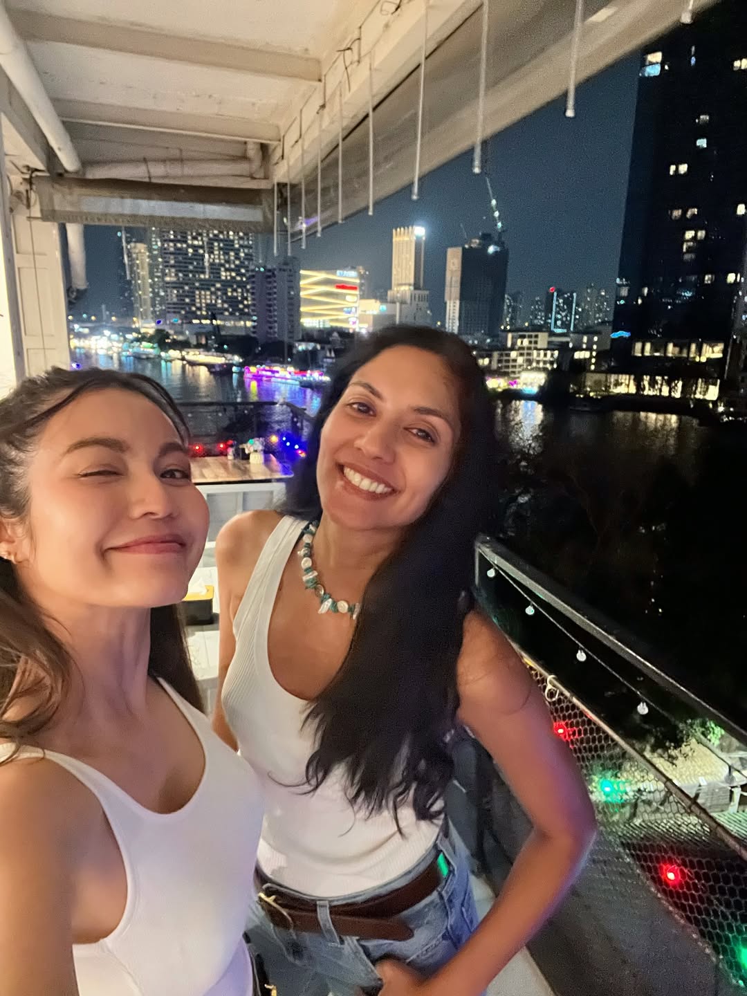 เอ๋ - มณีรัตน์ คำอ้วน