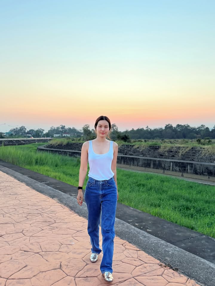 เอ๋ - มณีรัตน์ คำอ้วน