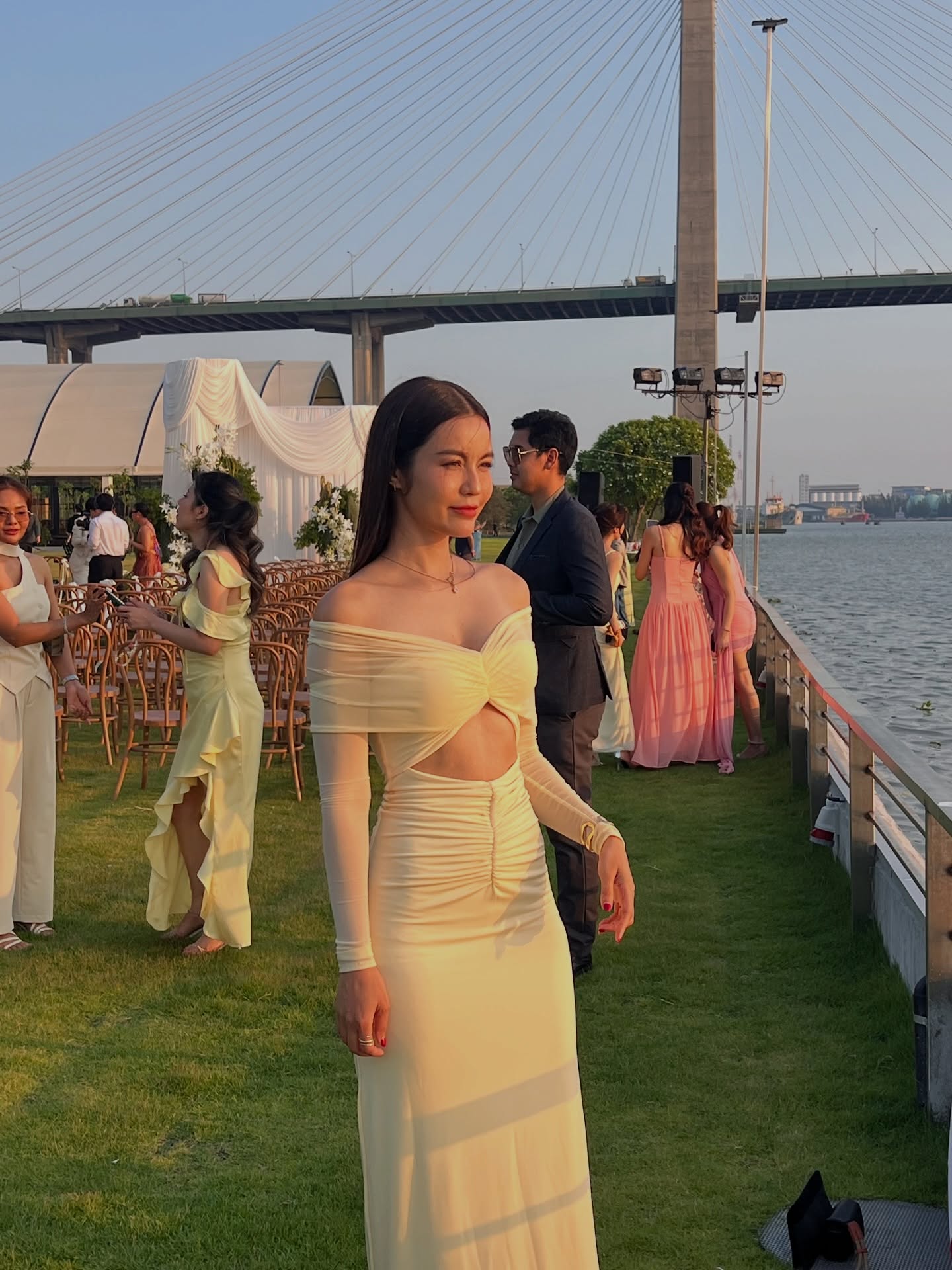 เอ๋ - มณีรัตน์ คำอ้วน