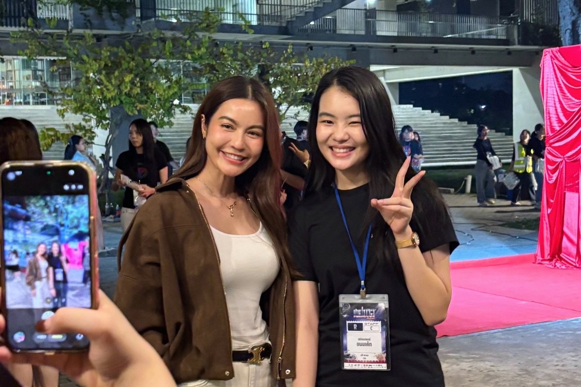 เอ๋ - มณีรัตน์ คำอ้วน