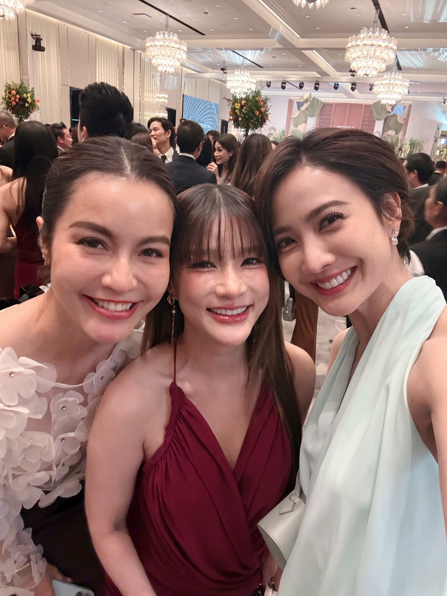 เอ๋ - มณีรัตน์ คำอ้วน