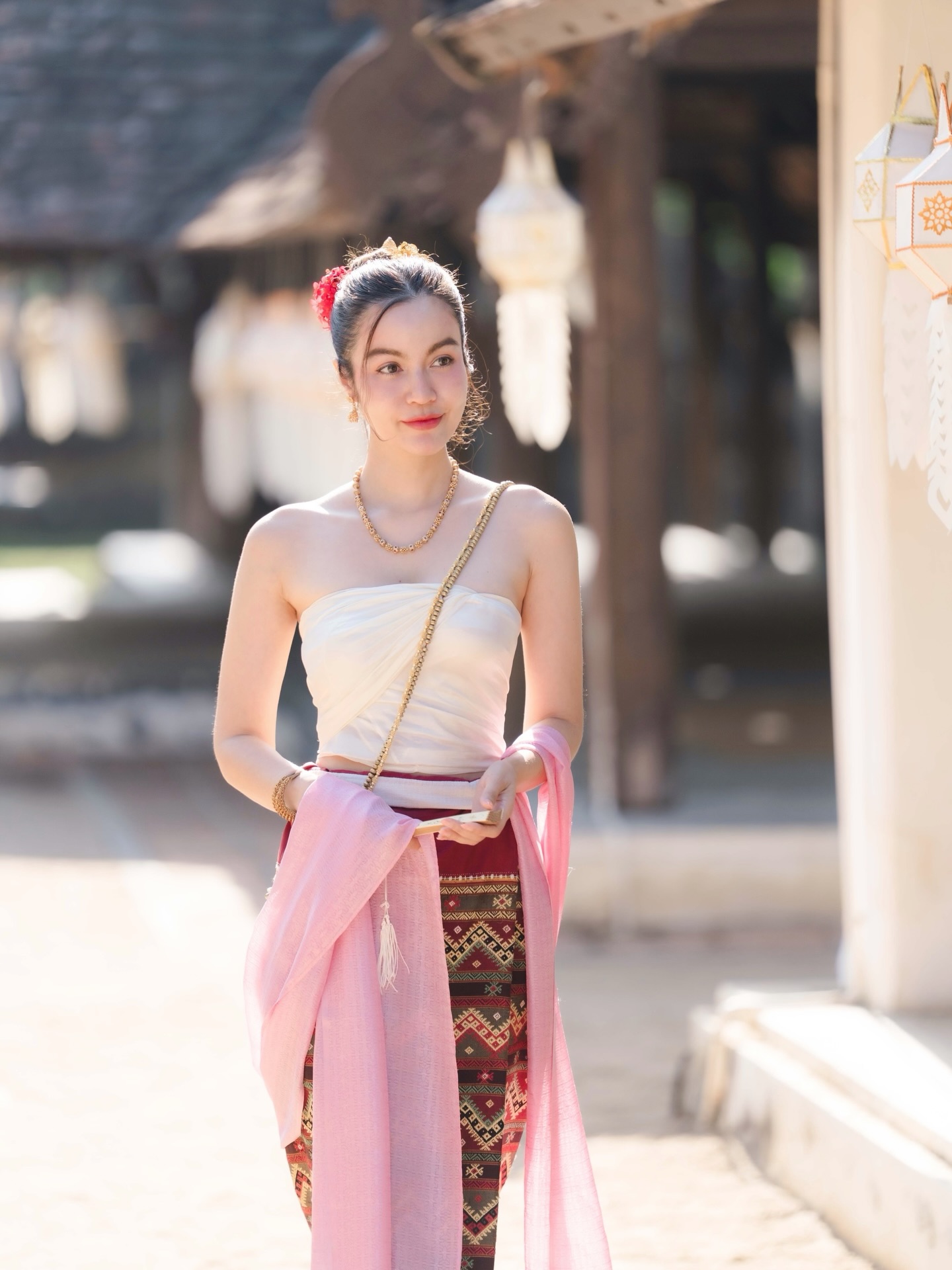 เอ๋ - มณีรัตน์ คำอ้วน