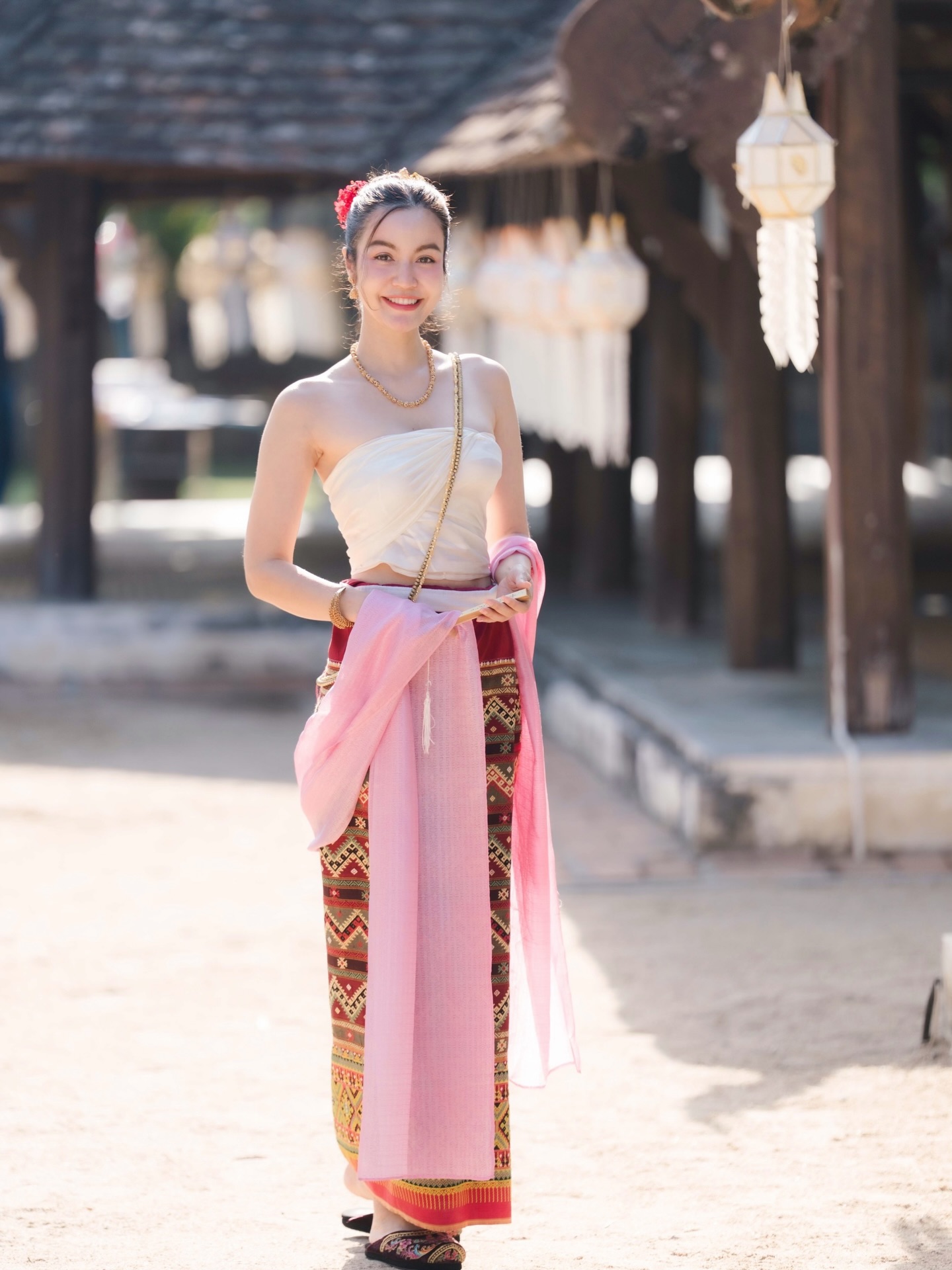 เอ๋ - มณีรัตน์ คำอ้วน