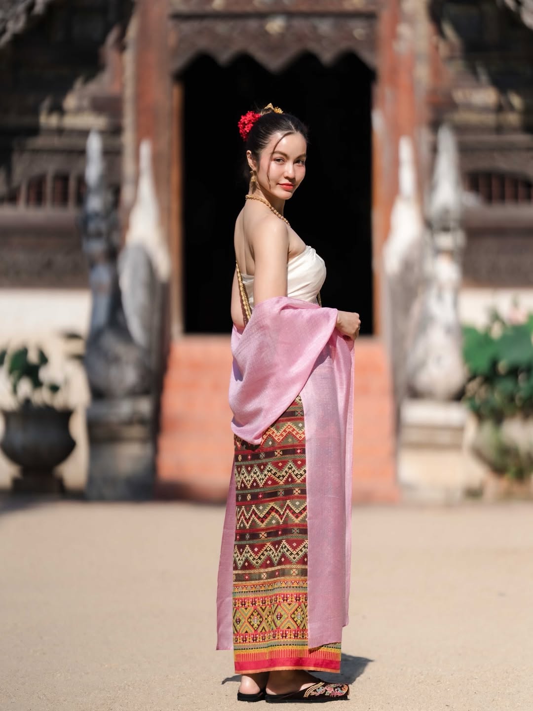 เอ๋ - มณีรัตน์ คำอ้วน