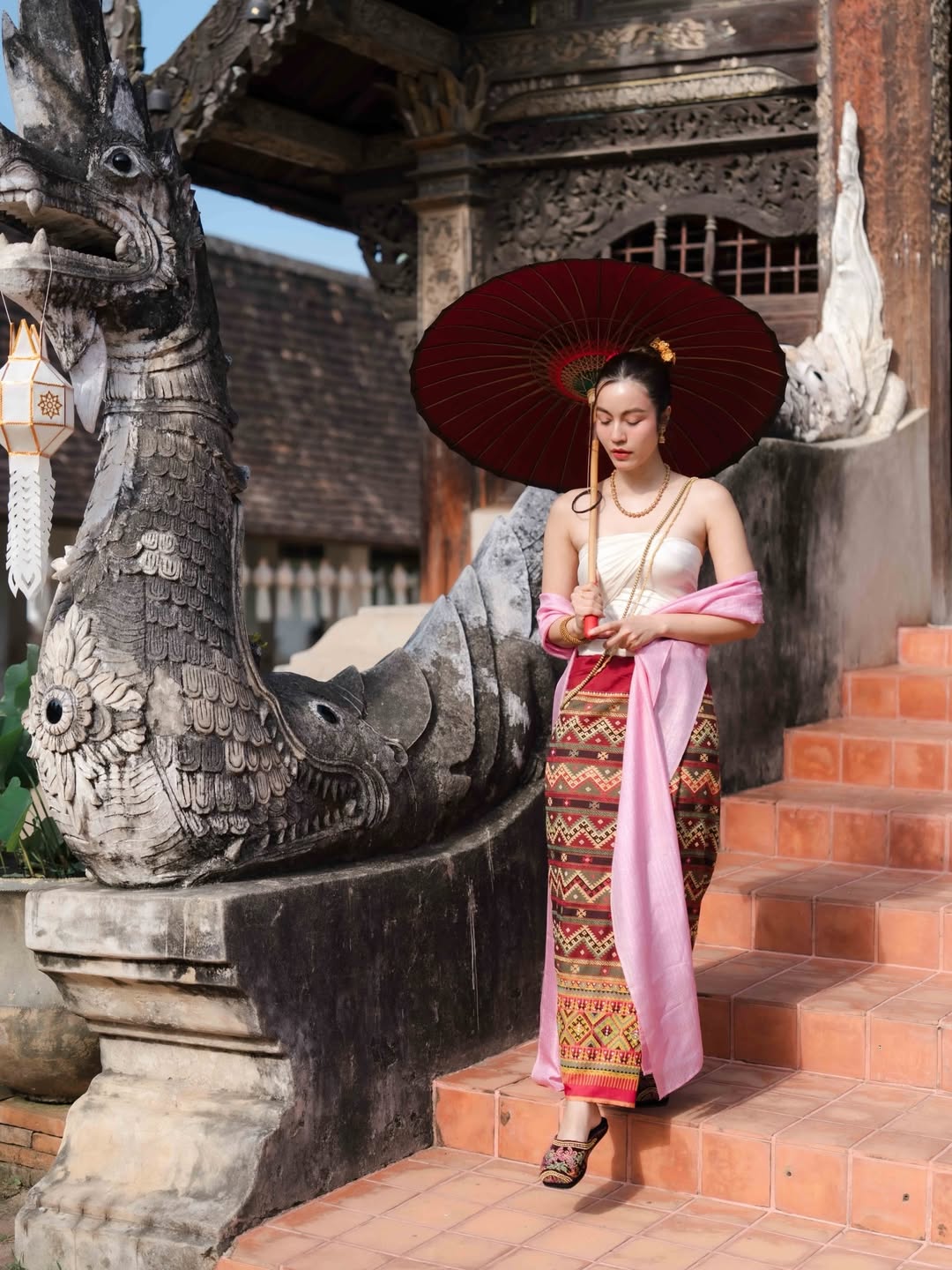 เอ๋ - มณีรัตน์ คำอ้วน