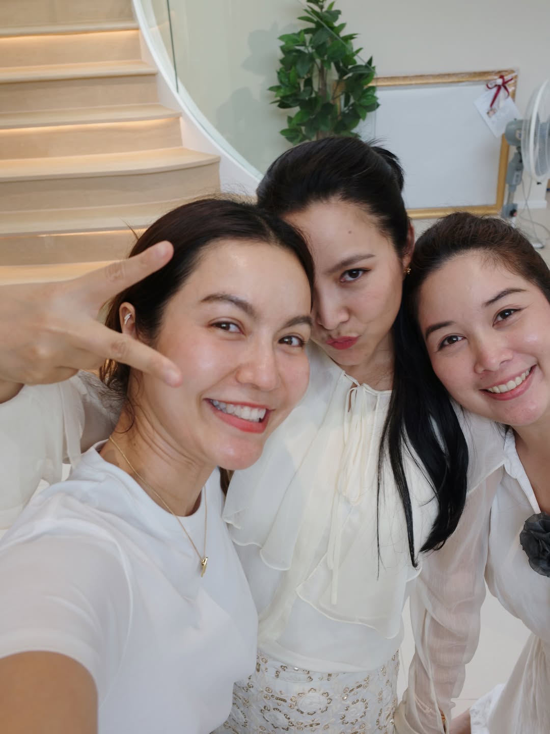 เอ๋ - มณีรัตน์ คำอ้วน