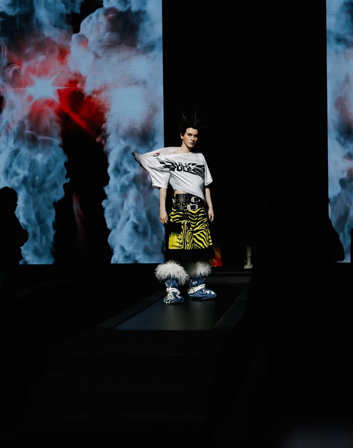 แบงค์ - มณฑป เหมตาล