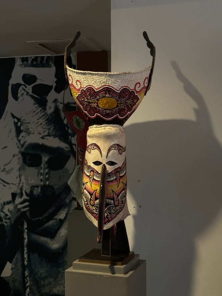 แบงค์ - มณฑป เหมตาล