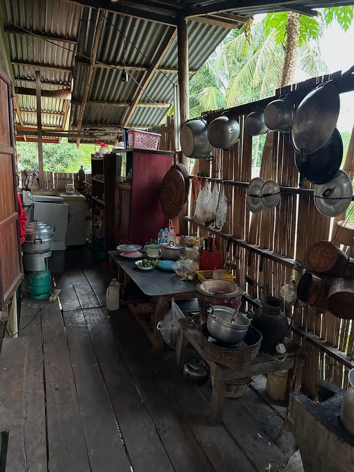 แบงค์ - มณฑป เหมตาล