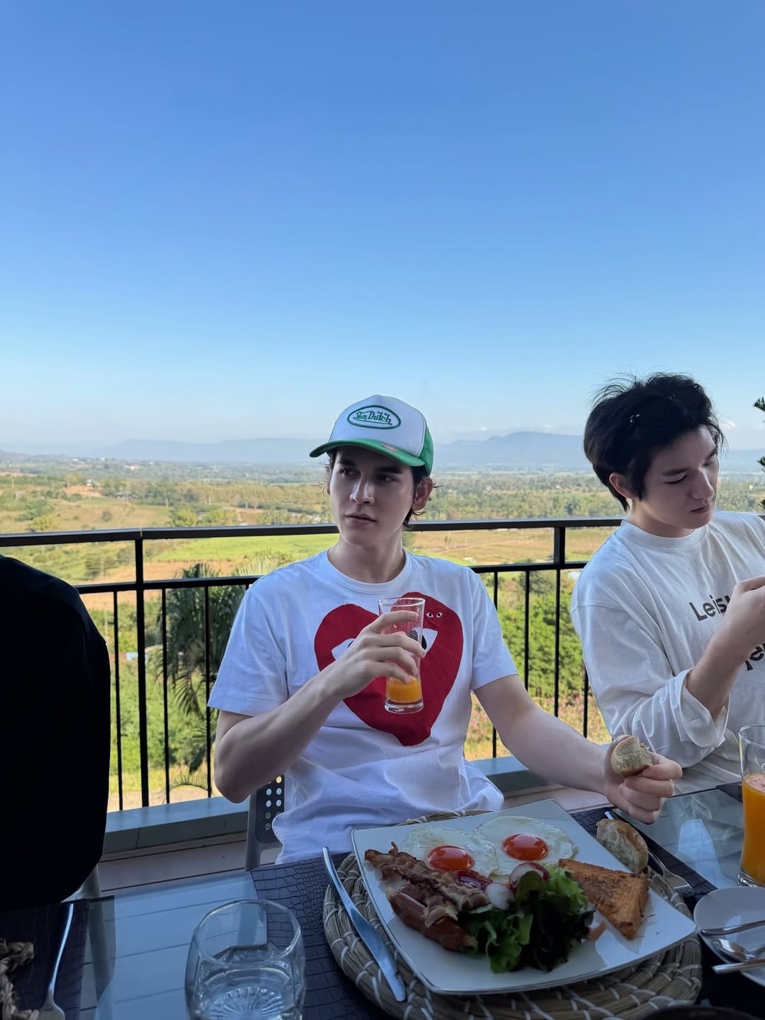 แบงค์ - มณฑป เหมตาล