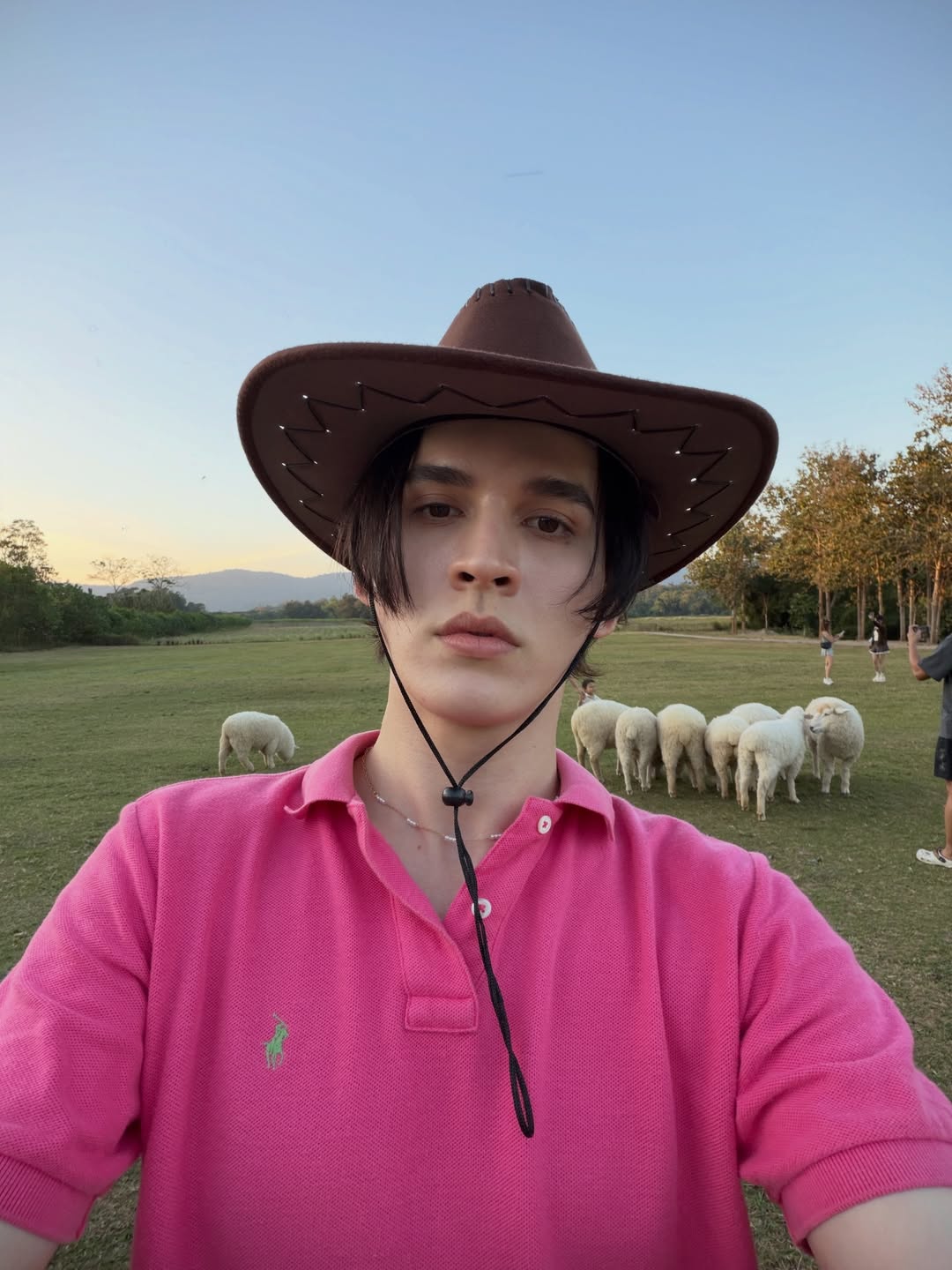 แบงค์ - มณฑป เหมตาล