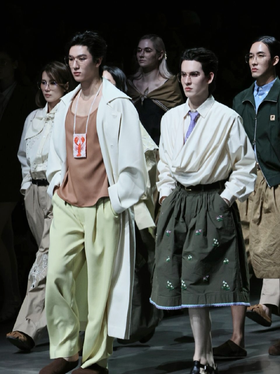 แบงค์ - มณฑป เหมตาล