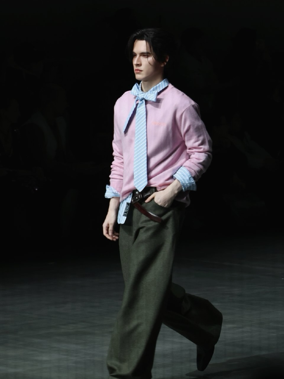 แบงค์ - มณฑป เหมตาล