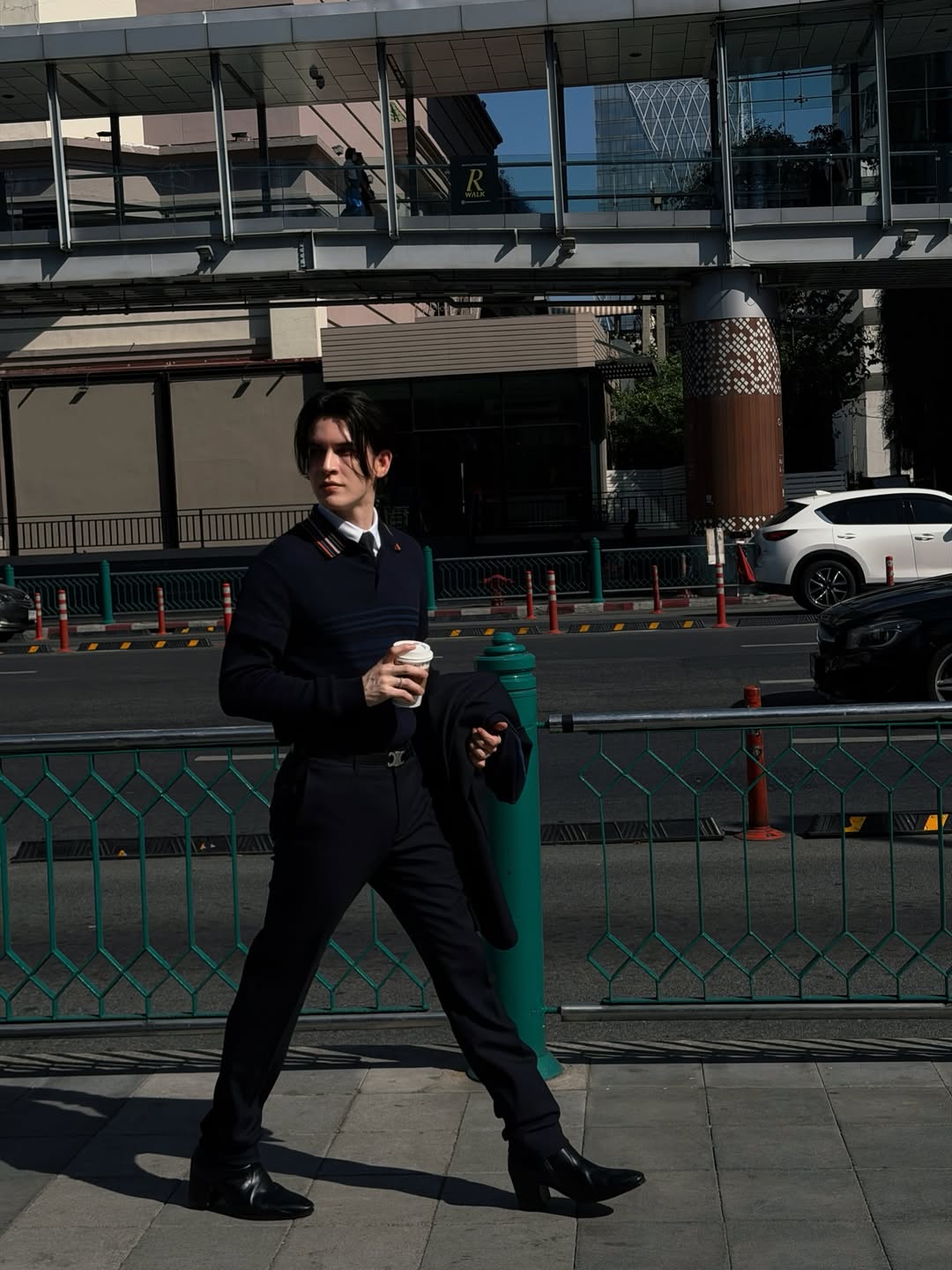 แบงค์ - มณฑป เหมตาล