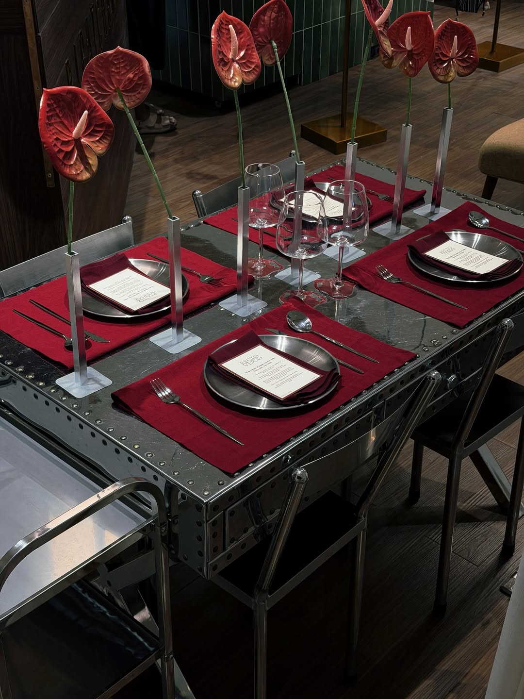 แบงค์ - มณฑป เหมตาล