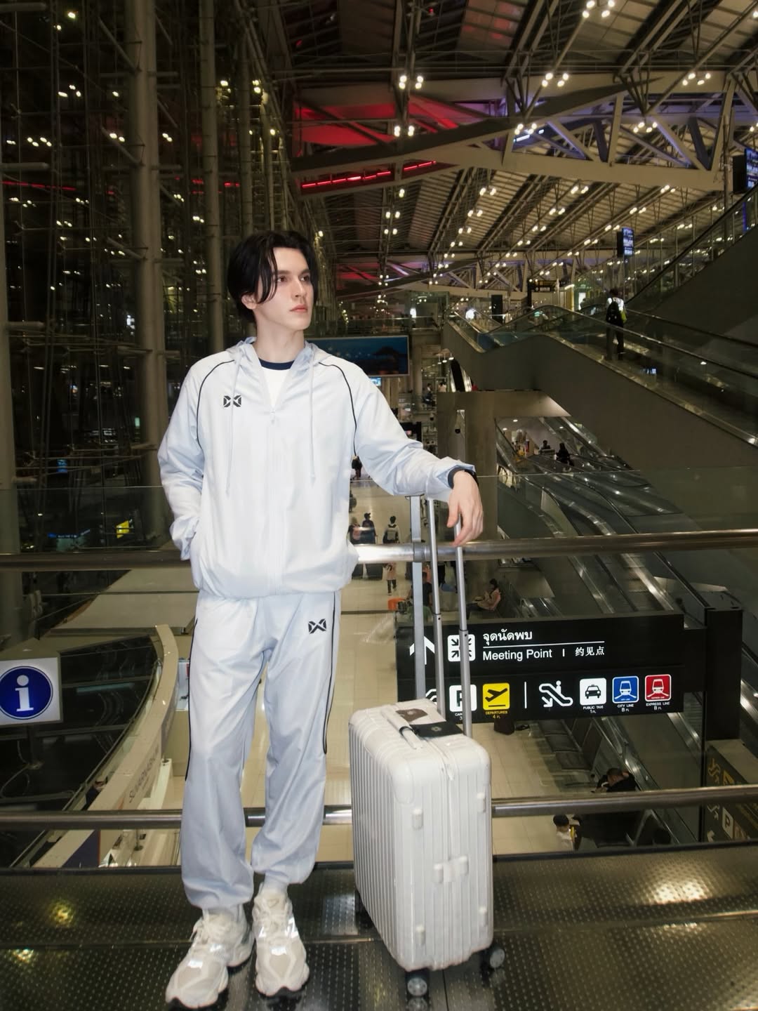 แบงค์ - มณฑป เหมตาล