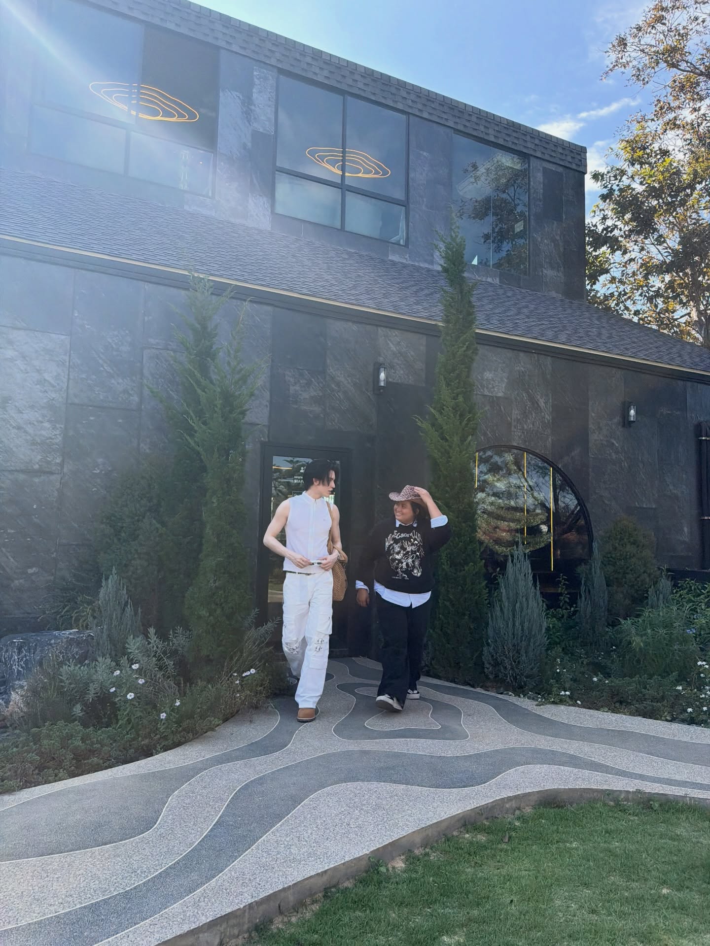 แบงค์ - มณฑป เหมตาล