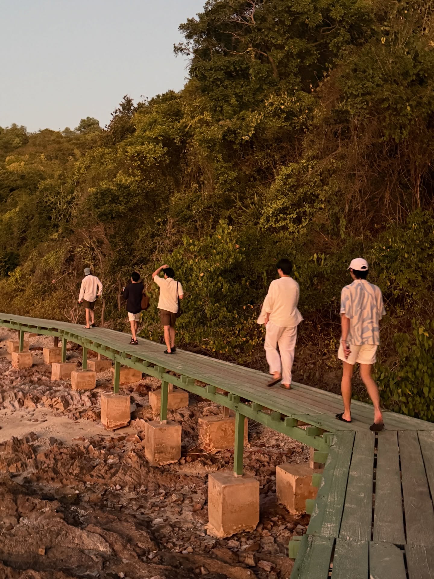 แบงค์ - มณฑป เหมตาล