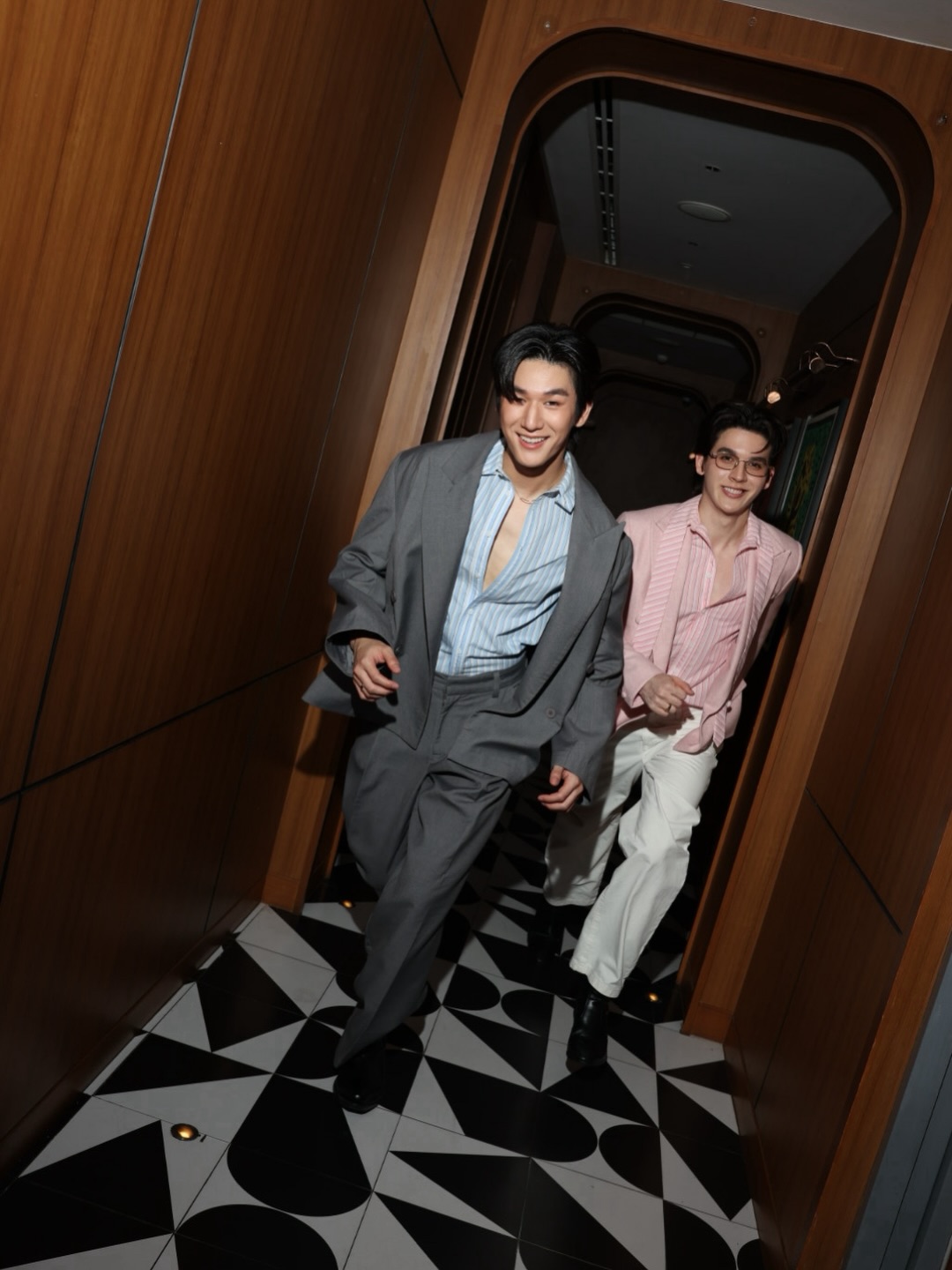 แบงค์ - มณฑป เหมตาล