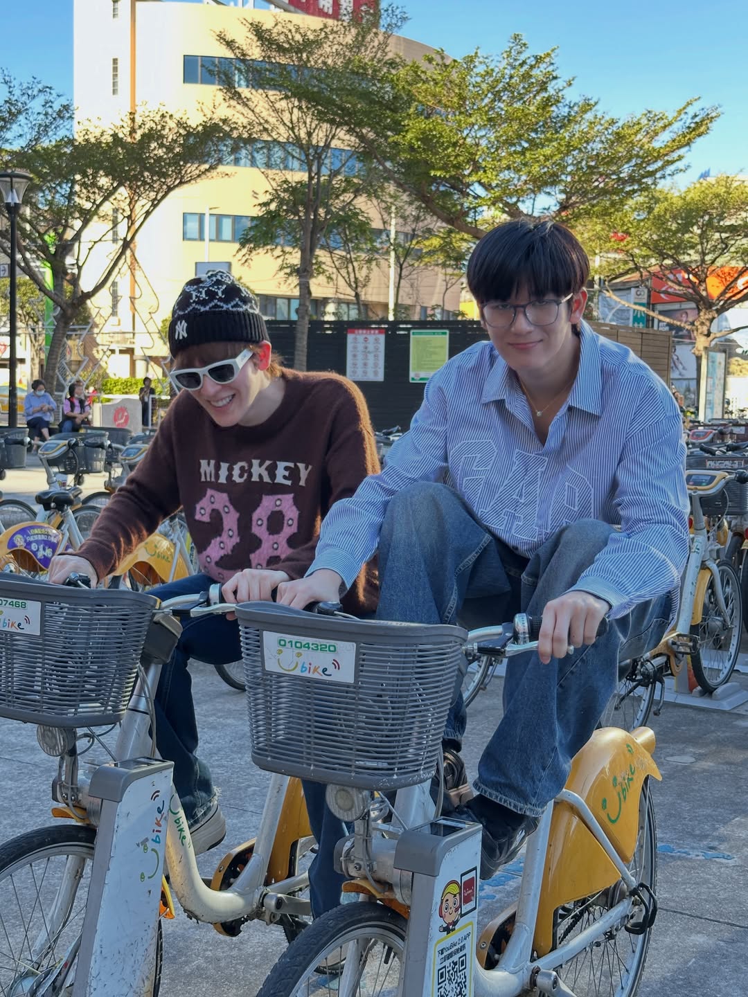 แบงค์ - มณฑป เหมตาล