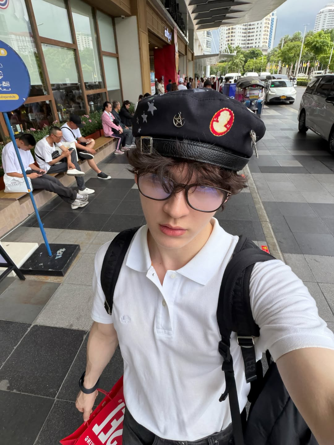 แบงค์ - มณฑป เหมตาล