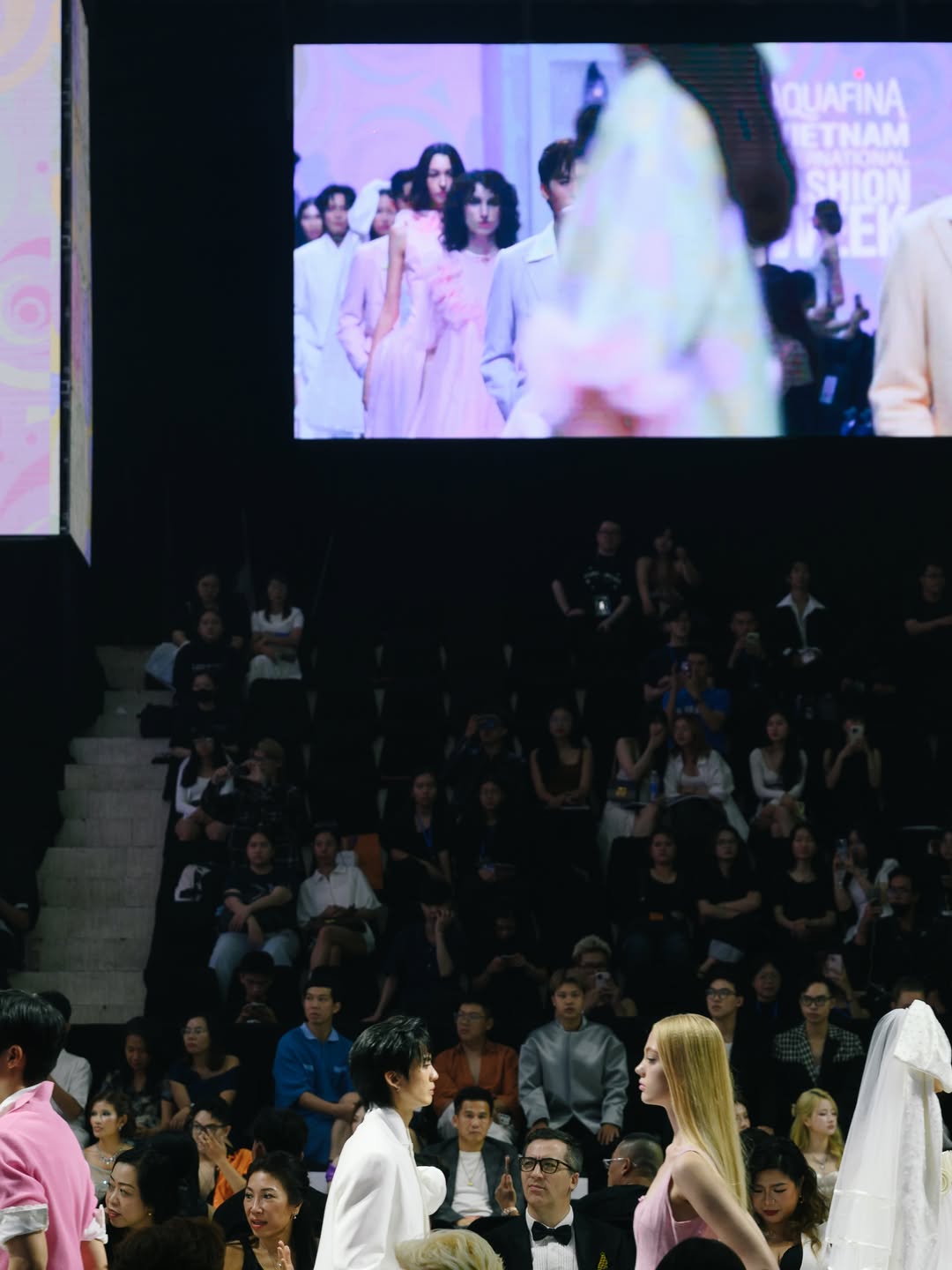 แบงค์ - มณฑป เหมตาล