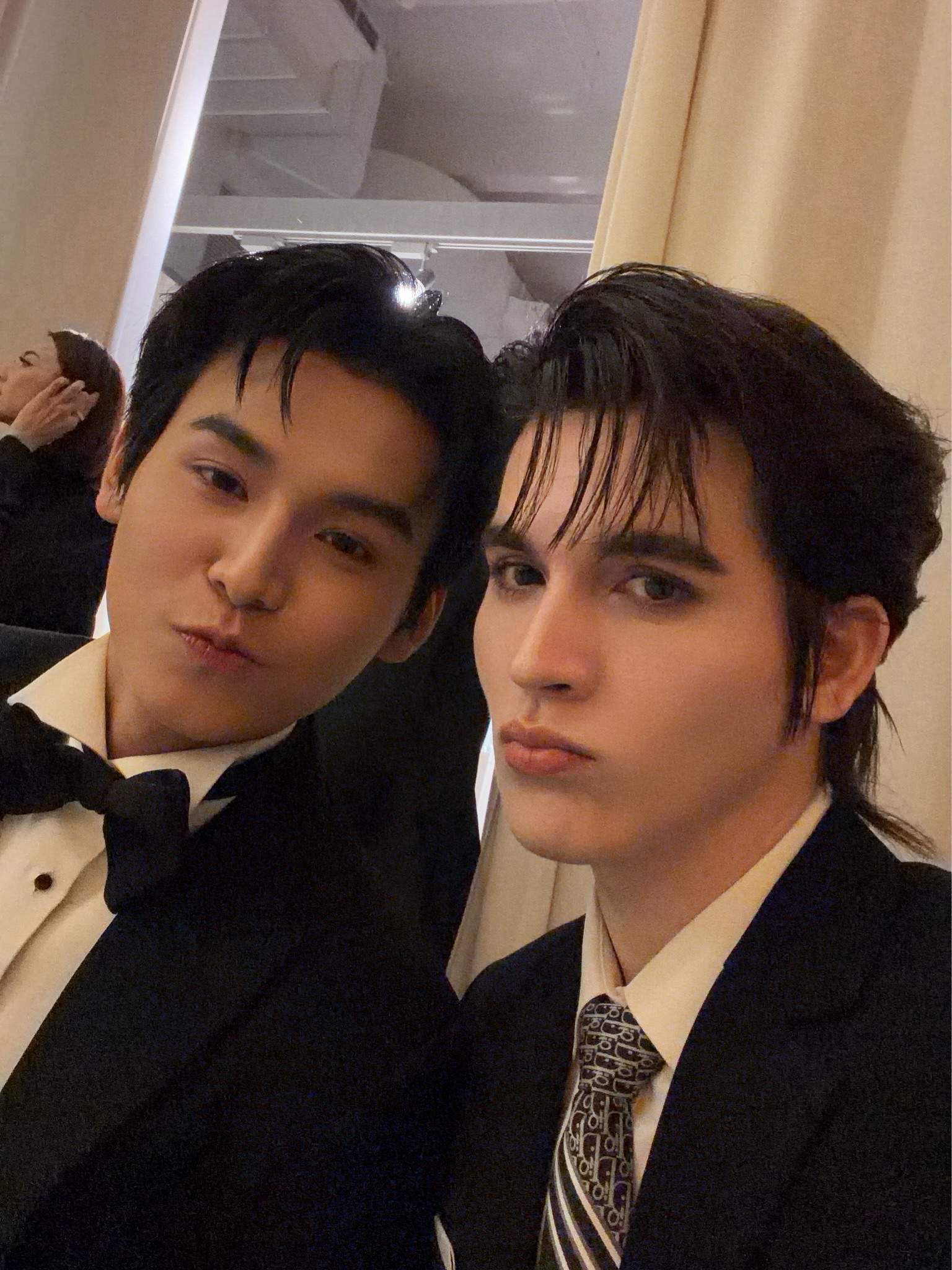 แบงค์ - มณฑป เหมตาล