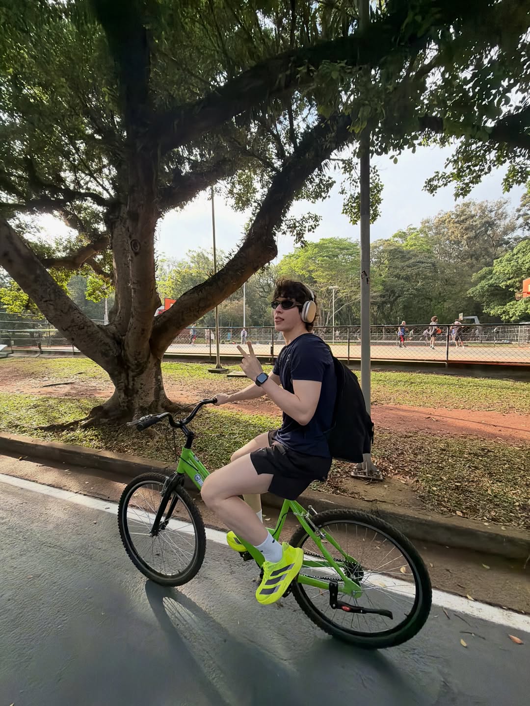 แบงค์ - มณฑป เหมตาล