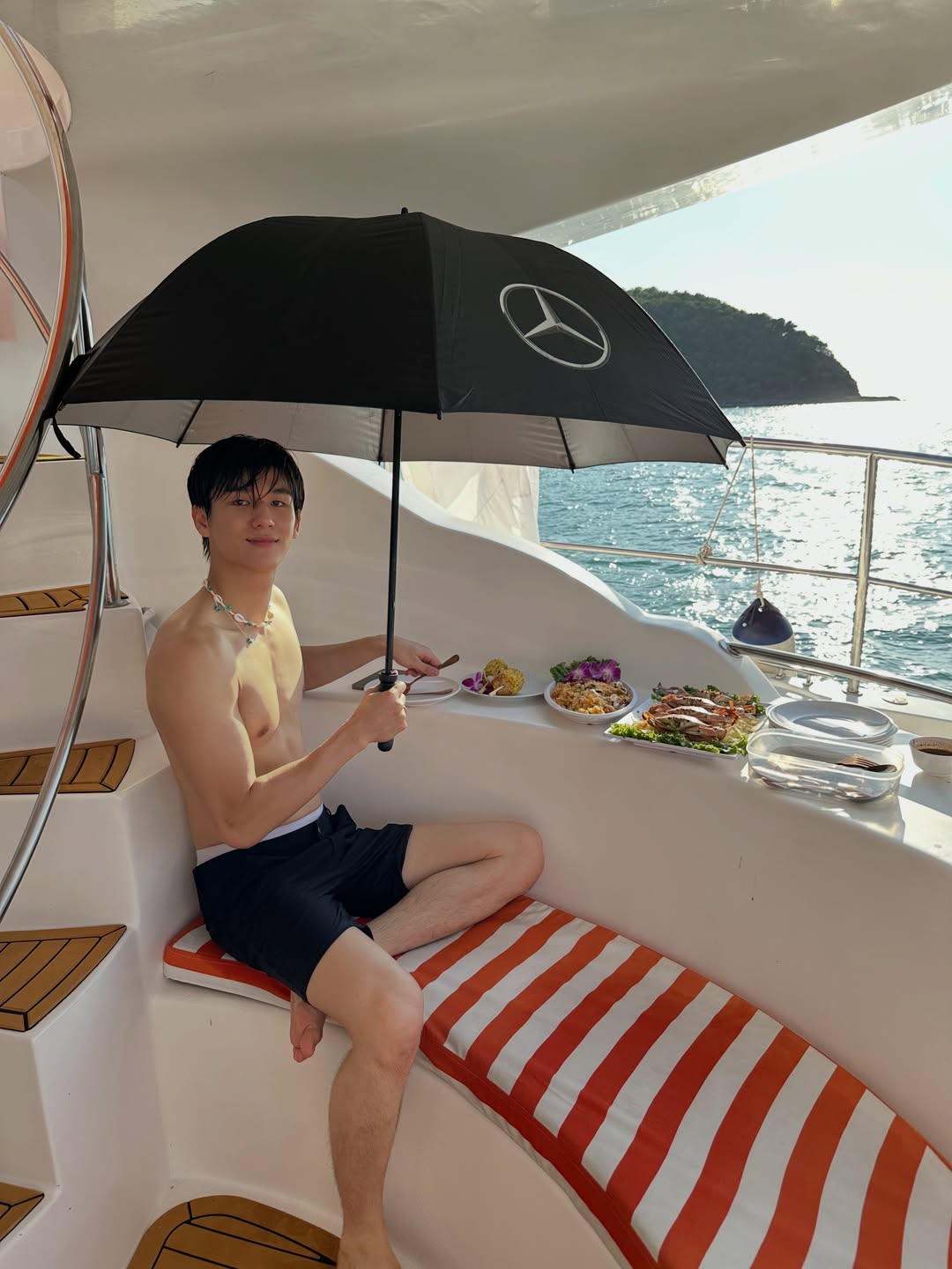 แบงค์ - มณฑป เหมตาล