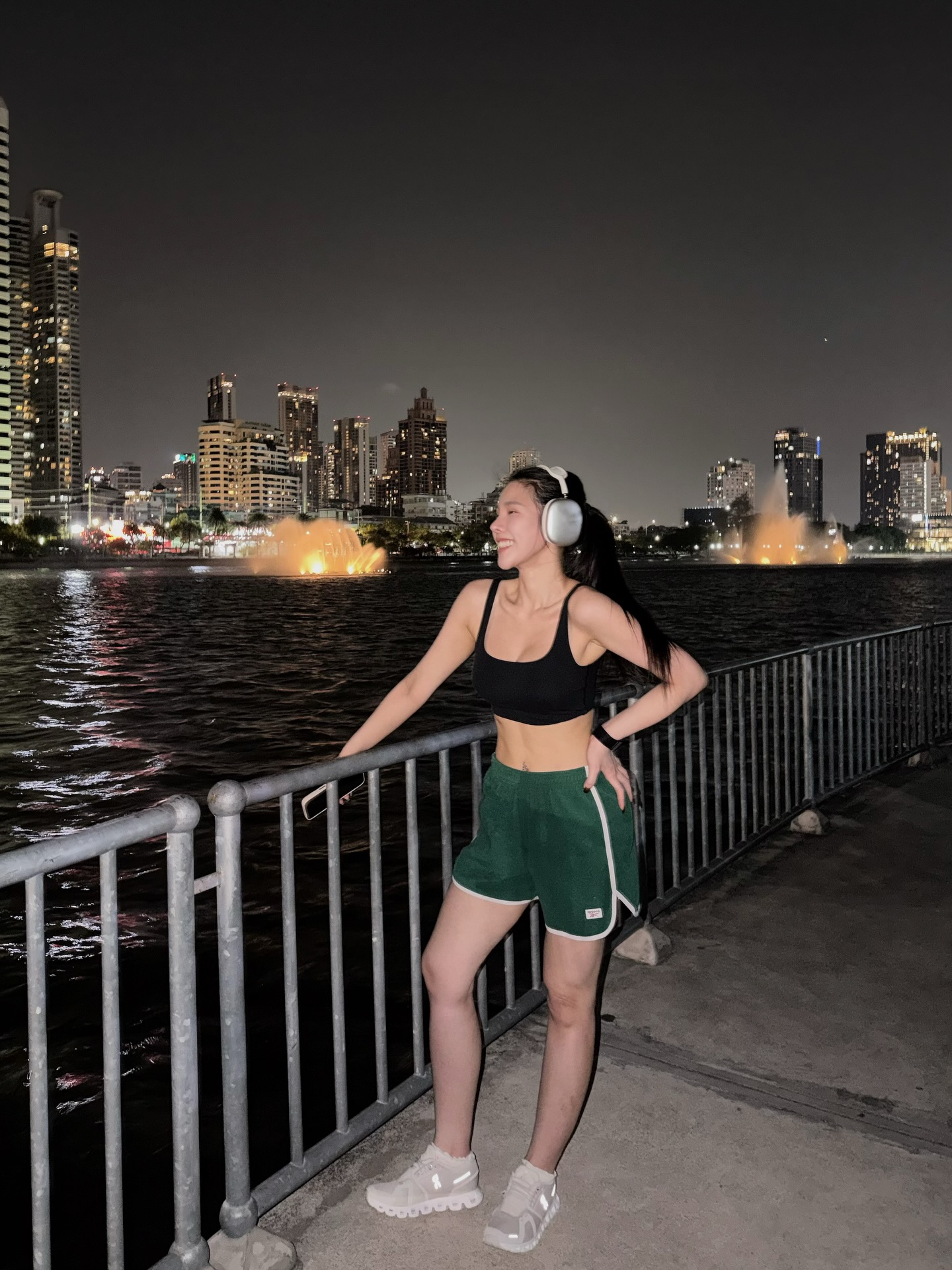 ฝ้าย - ณัฐหทัย แสงเพชร