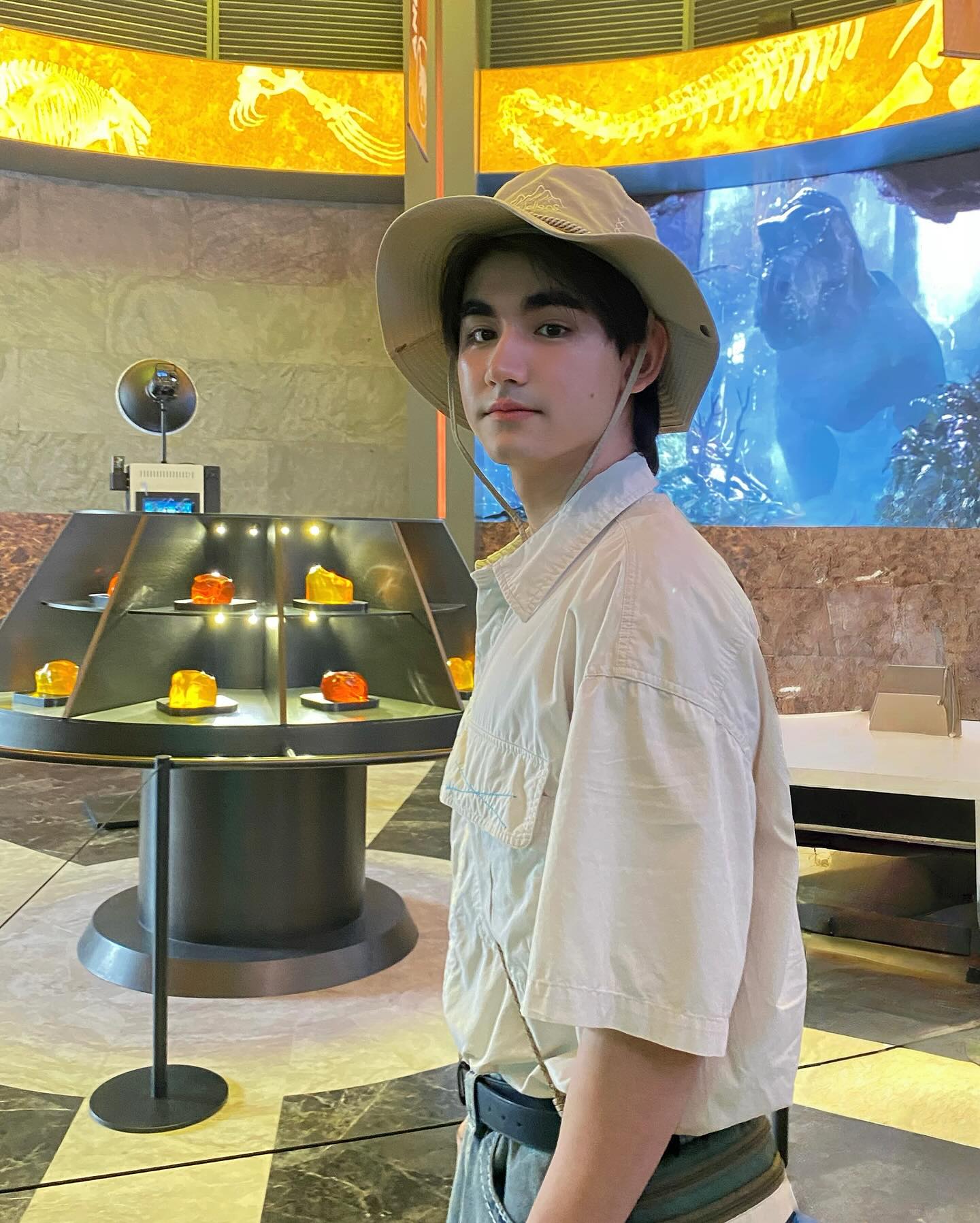 เดรก - สัตบุตร แลดิกี