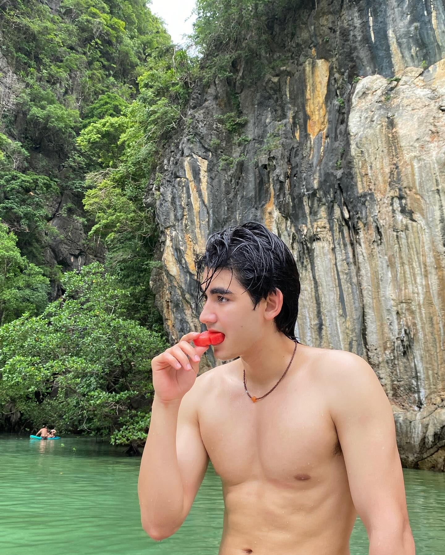 เดรก - สัตบุตร แลดิกี