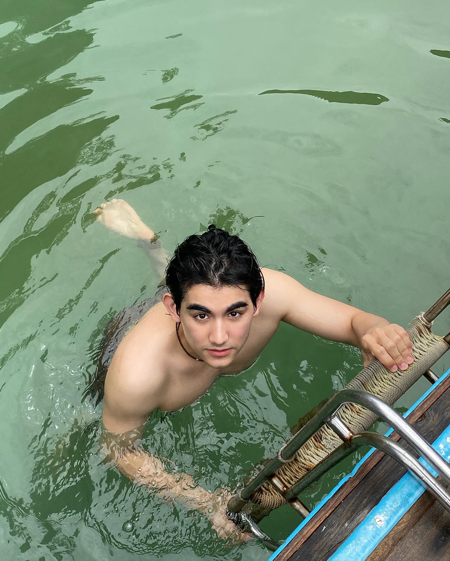 เดรก - สัตบุตร แลดิกี