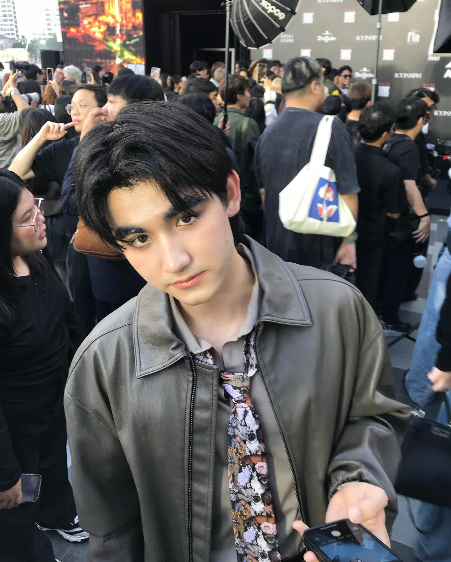 เดรก - สัตบุตร แลดิกี