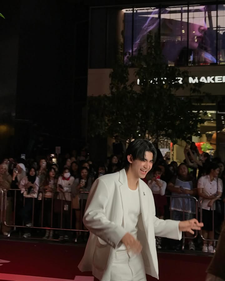 เดรก - สัตบุตร แลดิกี