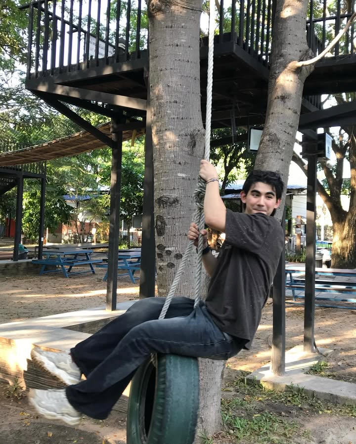 เดรก - สัตบุตร แลดิกี