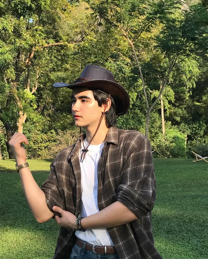 เดรก - สัตบุตร แลดิกี